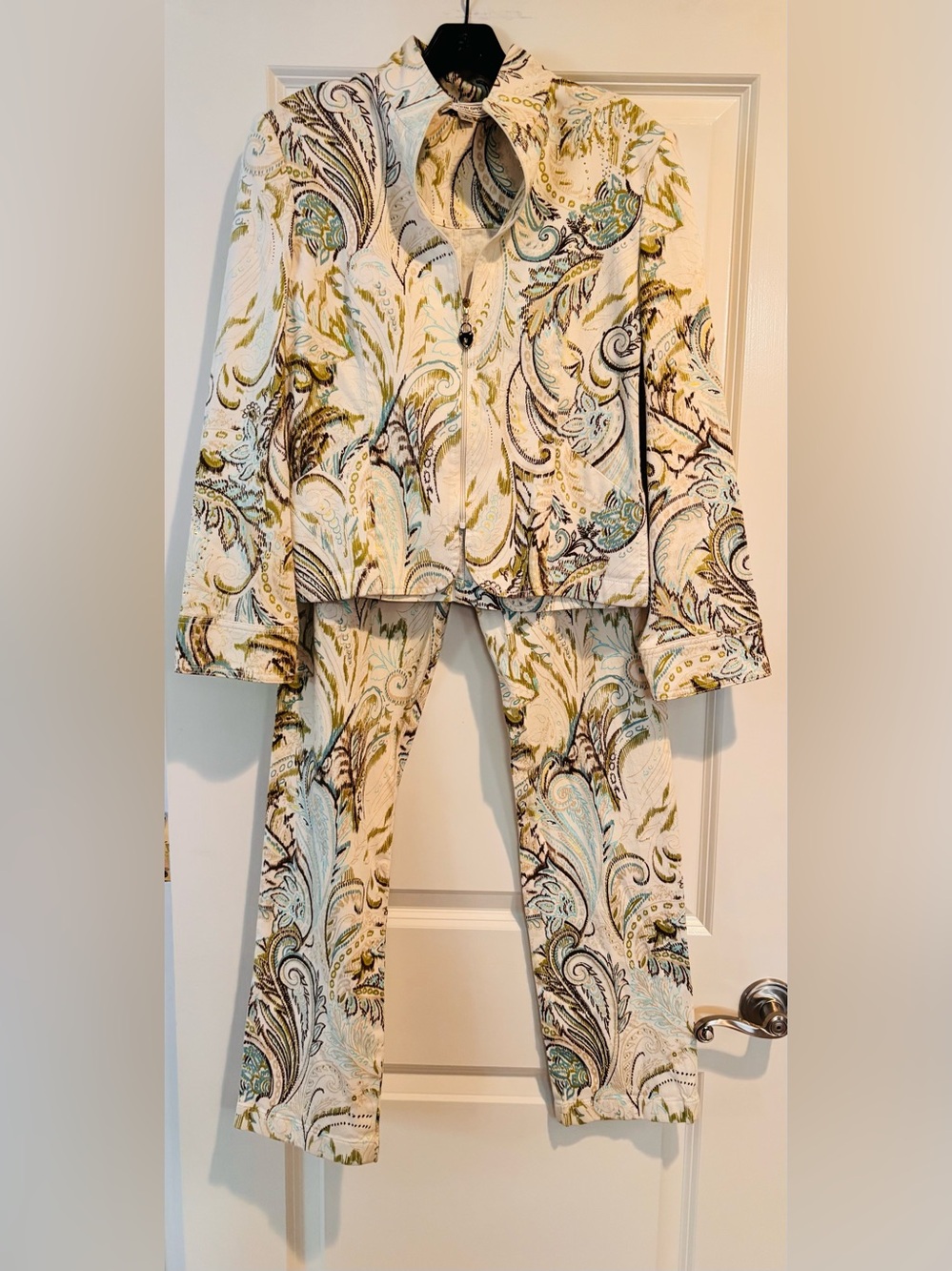 St John Sport Paisley Jacket Pants Suit Set Petite 2 Green Yellow Sparkle